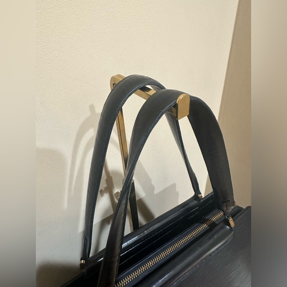 Louis Vuitton Figari MM Epi Noir Tote Handbag - Picture 12 of 15